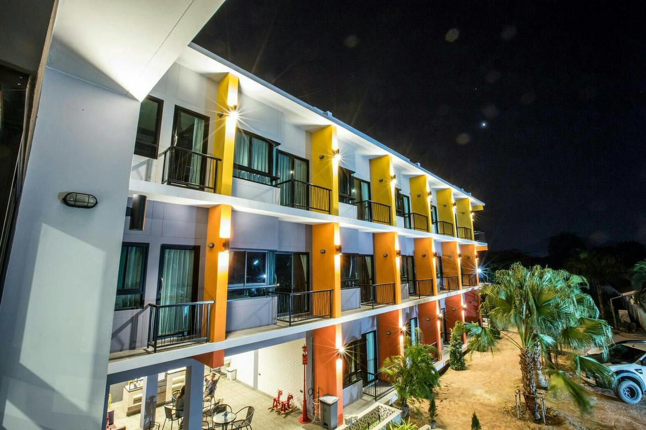 Sor Kor Sor Resort Саттахип Экстерьер фото